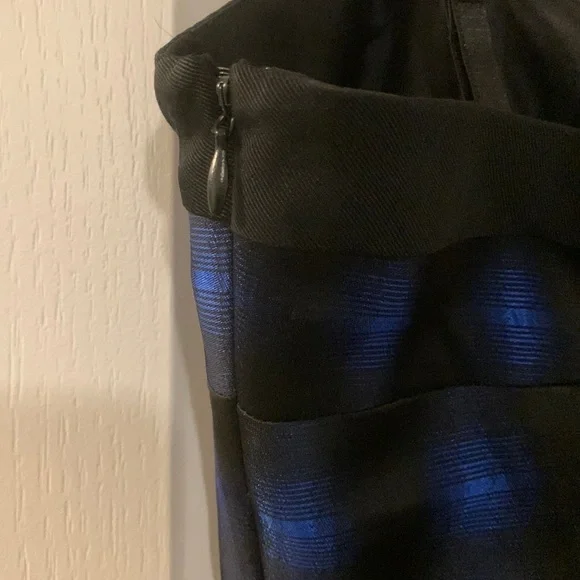 EUC silk blend Diane Von Furstenberg dress - Picture 8 of 12